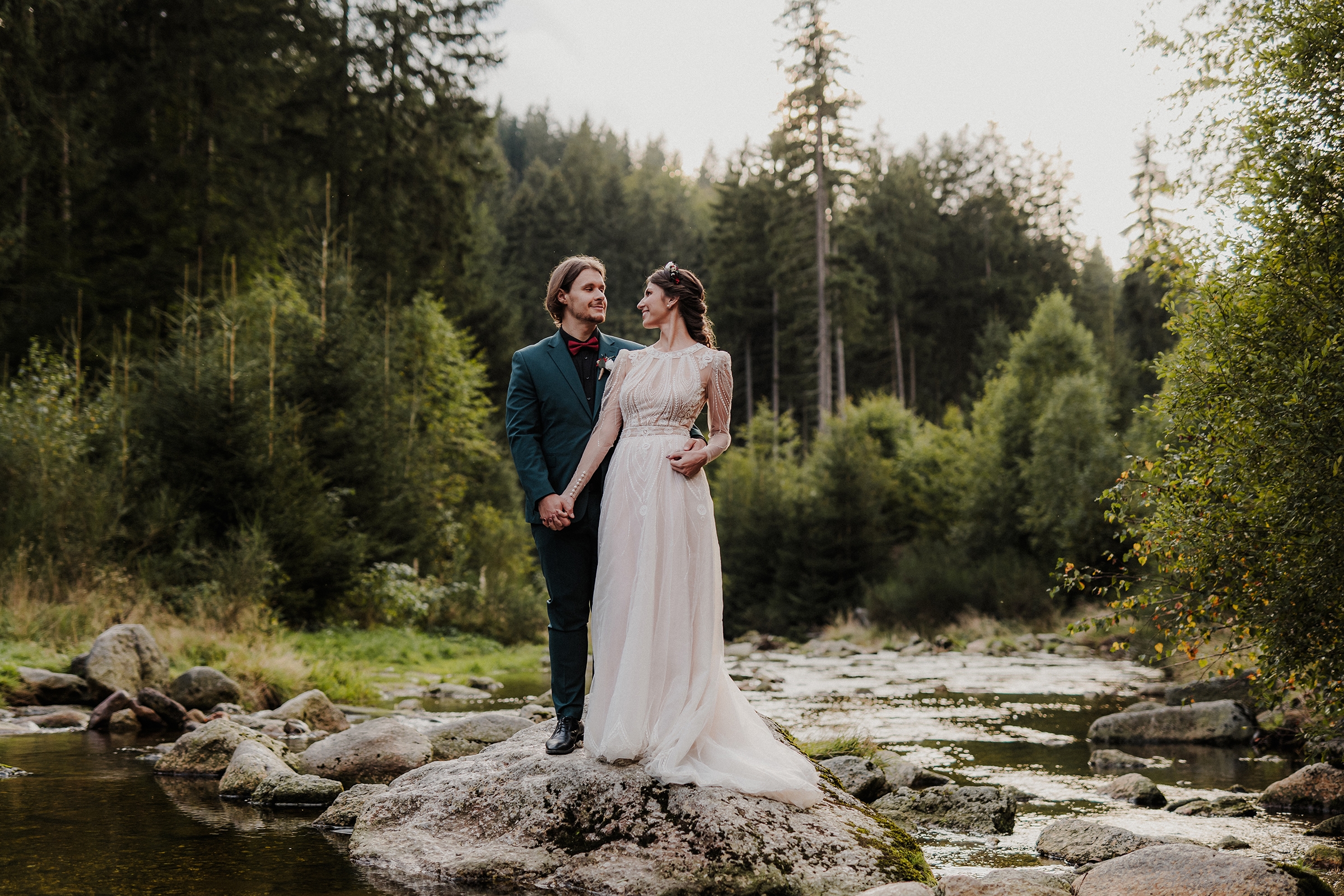 Sesja ślubna nad wodospadem | Anastasiia i Wojciech